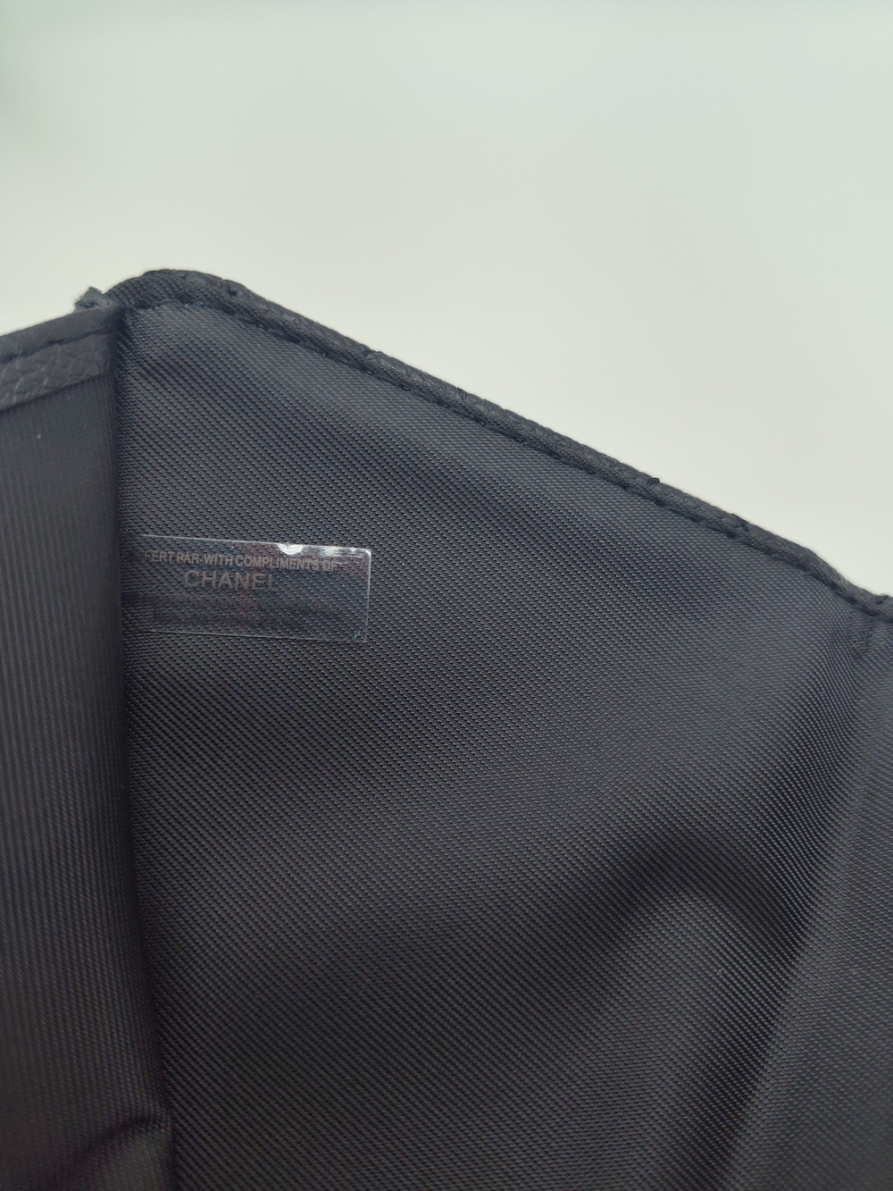 CHANEL Makeup Promotional Passport Holder Black Quilted Travel Wallet Italy NWT - Picture 4 of 8